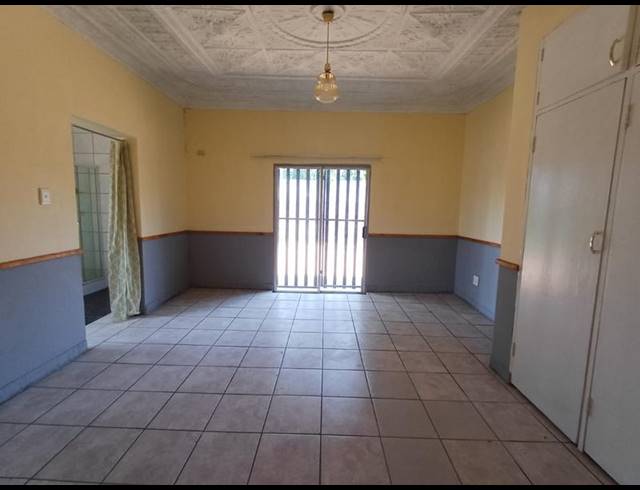 1 BEDROOM PROPERTY TO RENT IN BOOYSENS